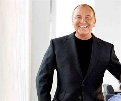 in welcher stadt ist der berühmte designer michael kors geboren|Michael Kors parents.